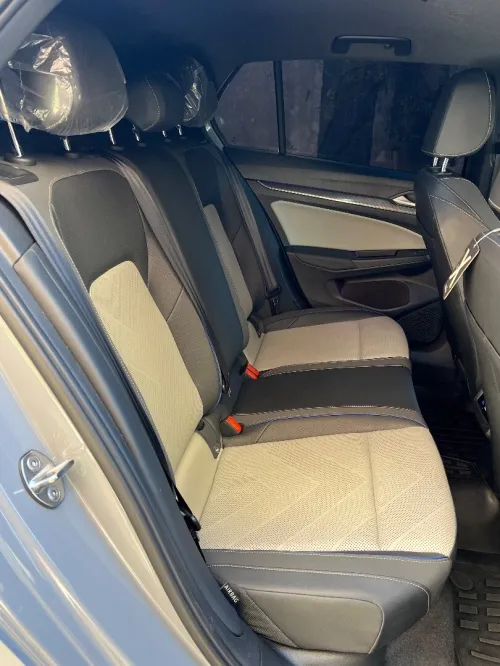 Volkswagen Golf 8 2025 R-Line