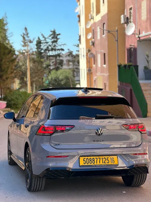 Volkswagen Golf 8 2025 R-Line