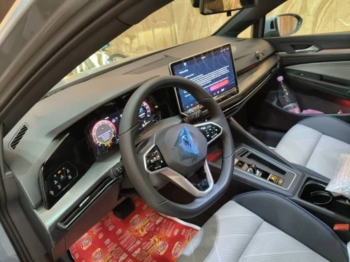 Volkswagen GOLF 8.5 2025 