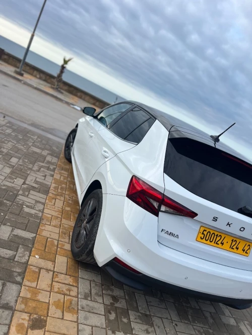 Skoda Fabai 2024 Stylé plus blak