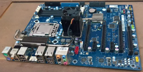 Carte mère Dell Alienware Area 51 + i7-960 + Refroidisseur Watercooling + 8GB DDR3 (4GB x2)