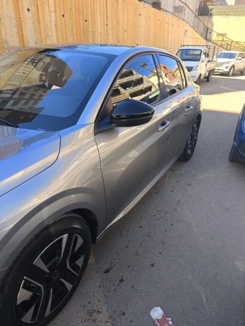 Peugeot 208 2023 Active Pack