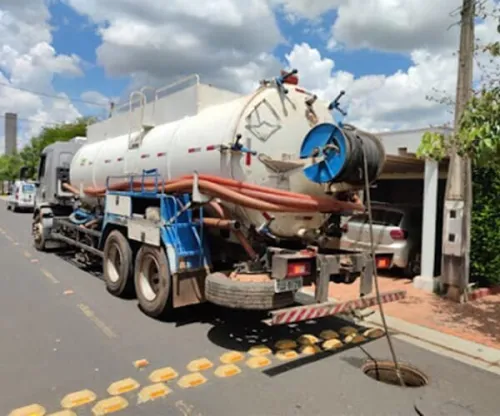 Camion debouchage canalisatione