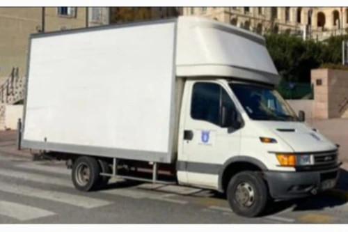 نقل البضائع والترحيل الكامل باحترافية وأمان Transport de marchandises et déménagement complet avec professionnalisme et sécurité