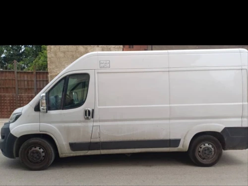 نقل البضائع والترحيل الكامل باحترافية وأمان Transport de marchandises et déménagement complet avec professionnalisme et sécurité