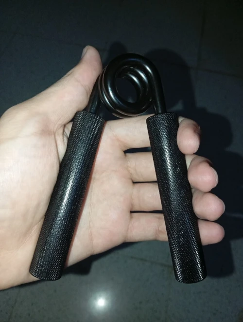 Metal gripper 