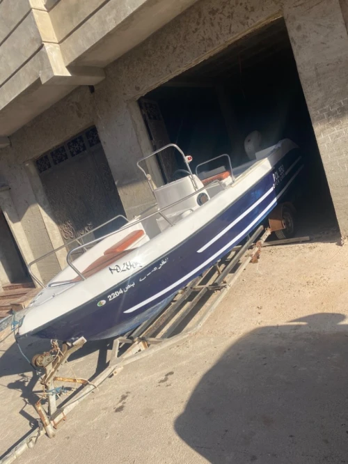 Bateau polyor 5,50 
