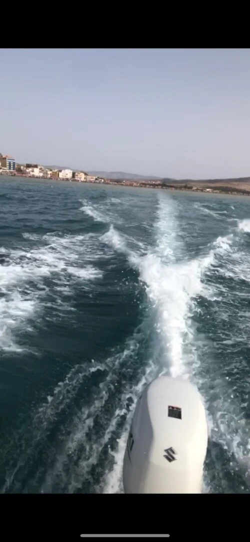 Bateau polyor 5,50 