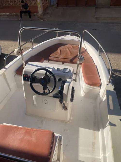 Bateau polyor 5,50 