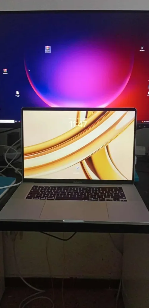 MacBook Pro 16 POUCES 2019 - INTEL CORE i9 8 COEURS 2.30GHz - 16GB RAM - AMD RADEON PRO 5500M 4GB