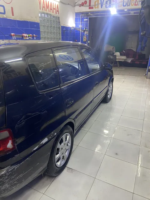 Kia Carens 2006 2 box