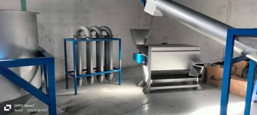 RECYCLAGE DES PLASTIQUE (وحدة  اعادة تدوير البلاستيك)
