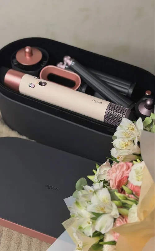 Dyson airwrap co-anda