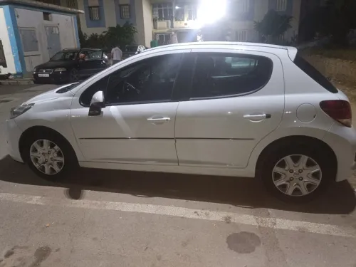 Peugeot 207 plus 2013 207 plus
