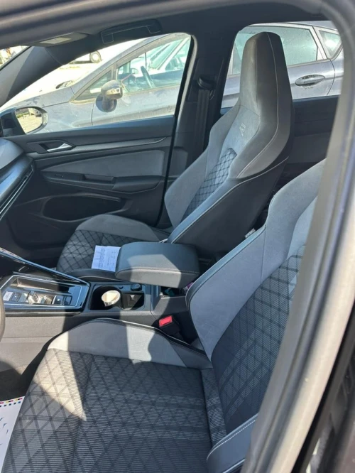 Volkswagen Golf 8  Tsi 2023 R-Line