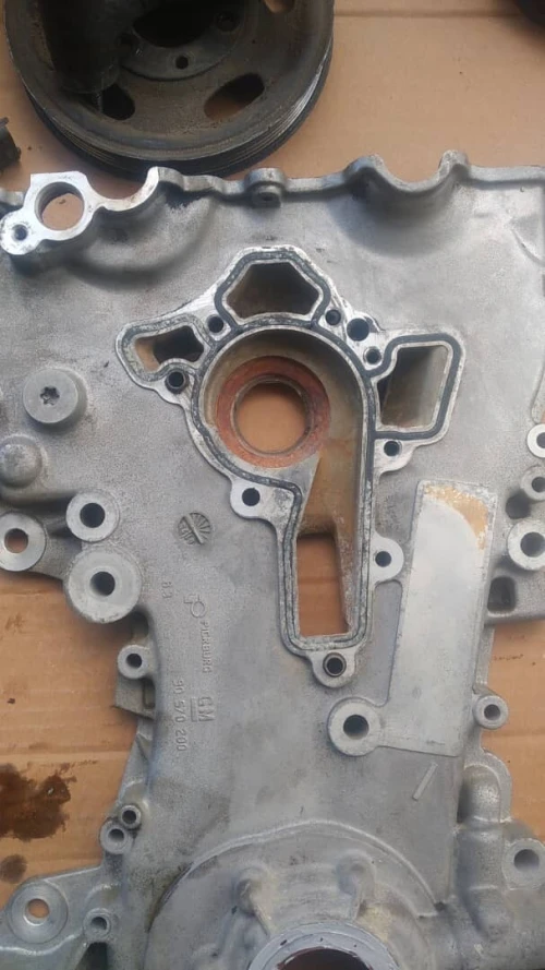 Pompe a l'huile opel corsa D