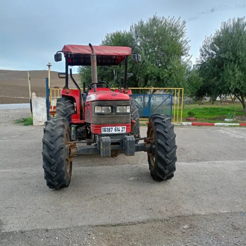 Mahindra 8000 2014