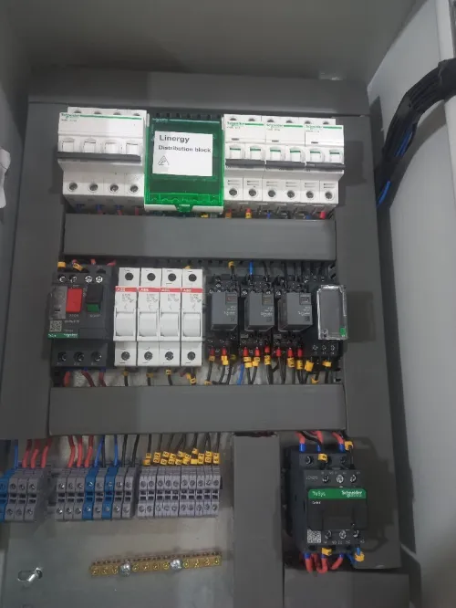 Manitunance industrielles et cablage des armoires électriques électriques et programmation automate plc et réparation toutes les machines industrielles