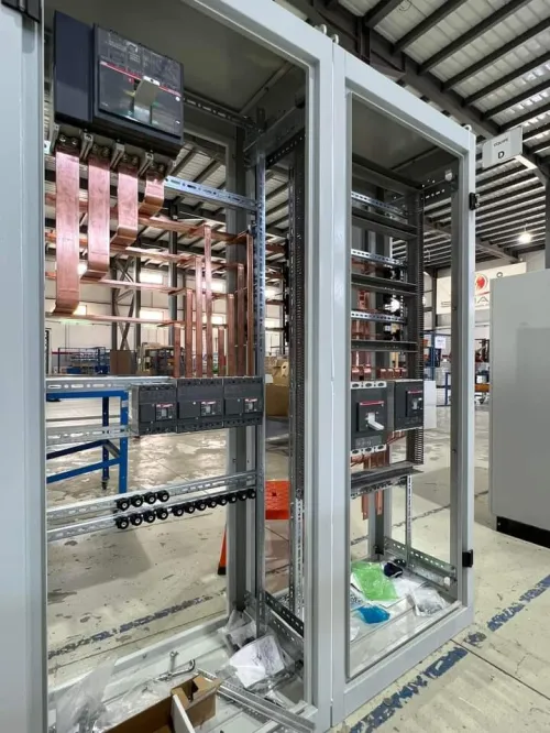 Manitunance industrielles et cablage des armoires électriques électriques et programmation automate plc et réparation toutes les machines industrielles