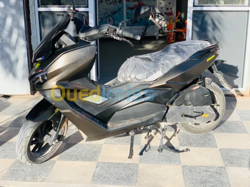 V max200cc Vms 2023