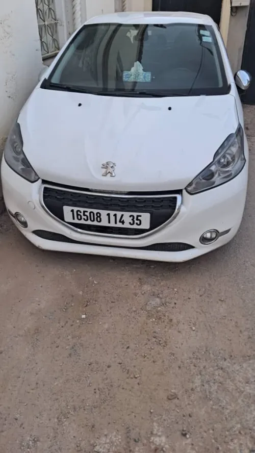 Peugeot 208 2014 