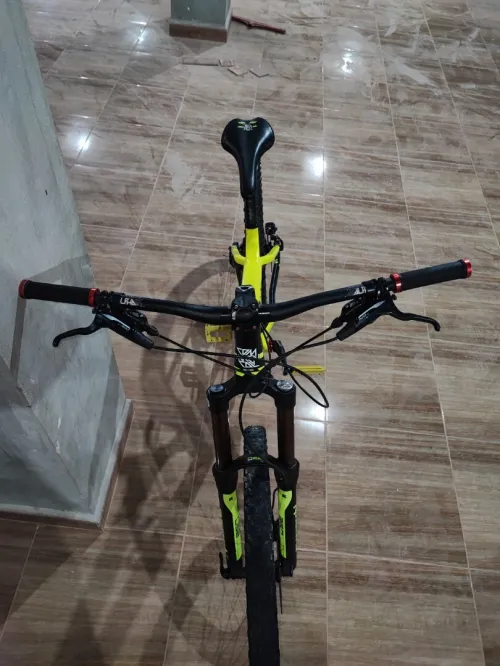 Vélo COMMENCAL vtt