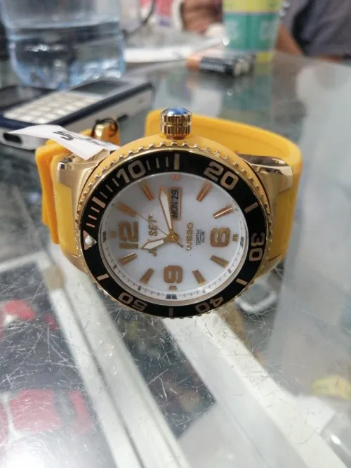 Montre jet set