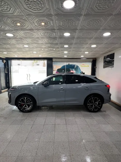 Audi Q3 2026 Sport back