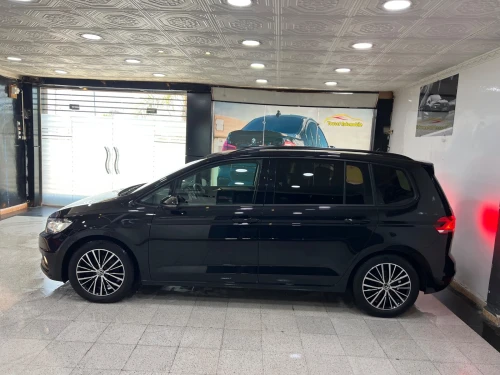 Volkswagen Touran 2023 Lounge Business