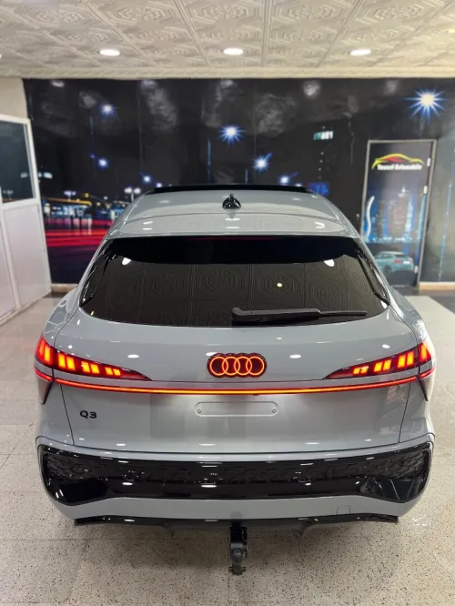 Audi Q3 2026 Sport back