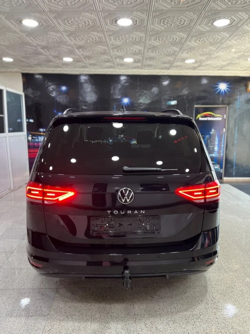 Volkswagen Touran 2023 Lounge Business