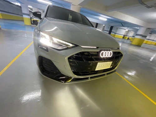 Audi A3 Sportback 2026 Flying spur Edition Premium 