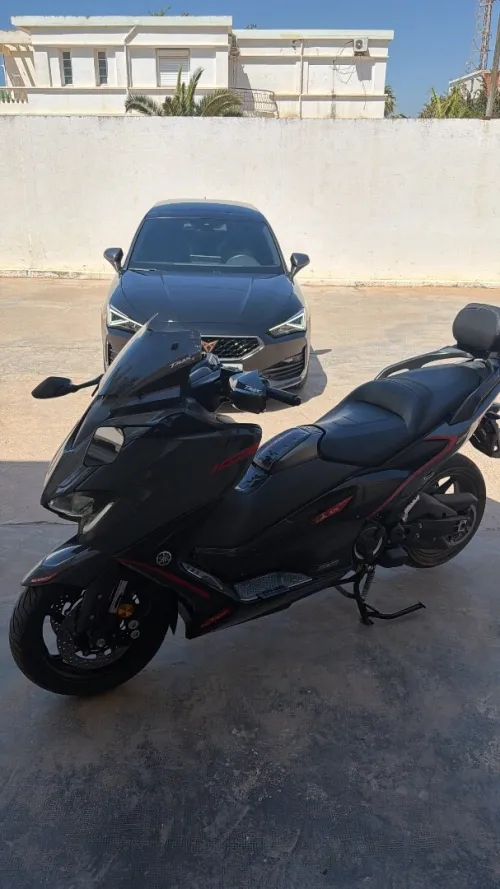 yamaha tmax 2022