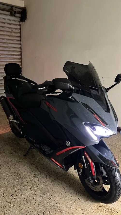 yamaha tmax 2022