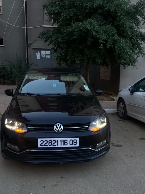 Volkswagen Polo 2016 La Carat