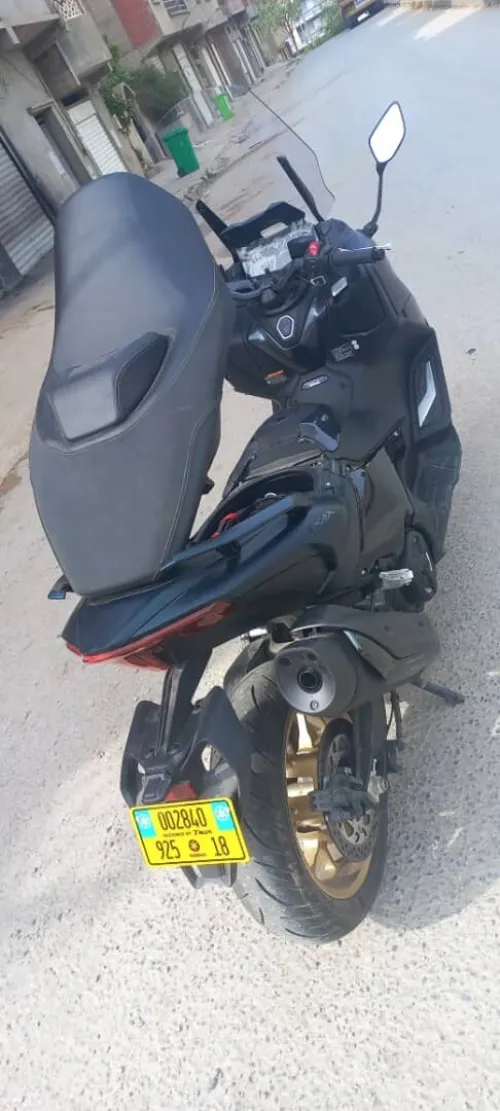 Yamaha Tmax 562 