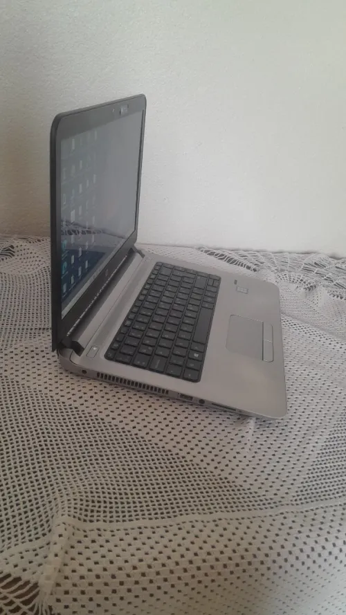 Pc portable HP i3 6éme génération ram 8g ddur 256 ssd bon état