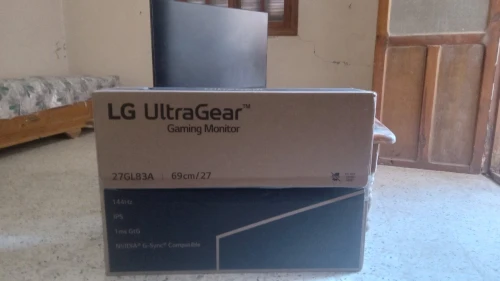 Moniteur LG 27" 144HZ 1 MS IPS Etas 9.5 /10