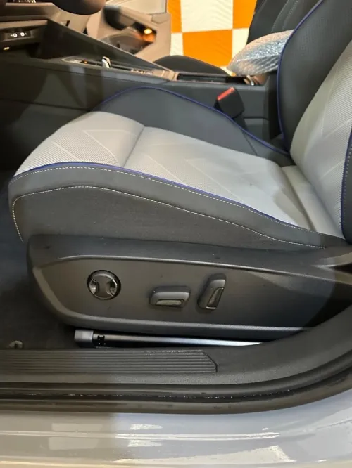 Volkswagen Golf 8 2026 R-Line