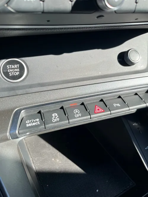 Audi Q3 2025 S-Line