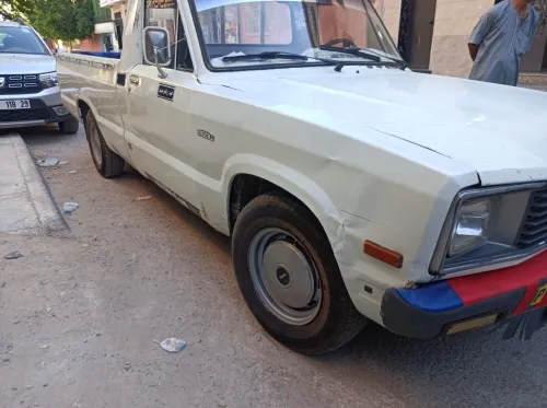 Mazda 323 1984 Bachi