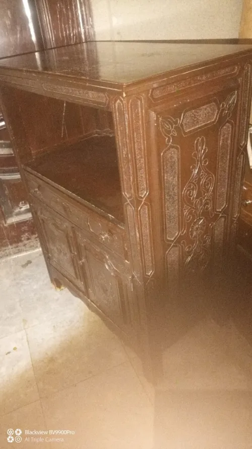 table et pouf et meuble tv