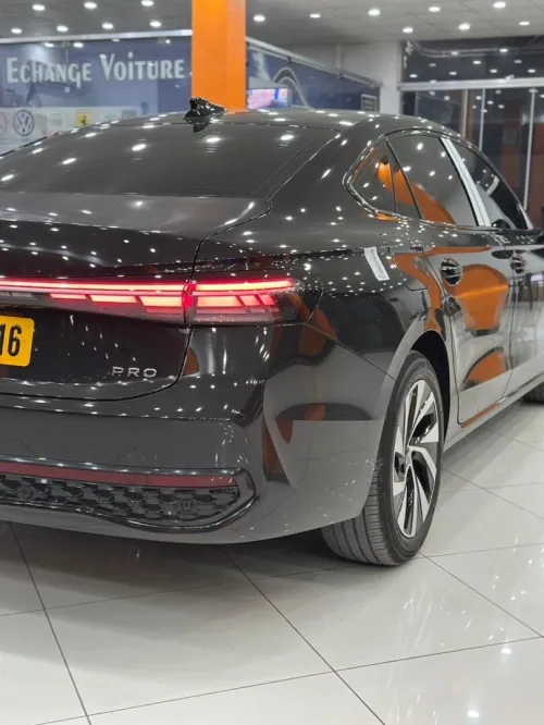 Volkswagen Passat 2025 Pro