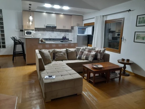 Location Appartement Niveau de villa F2 Alger Hydra