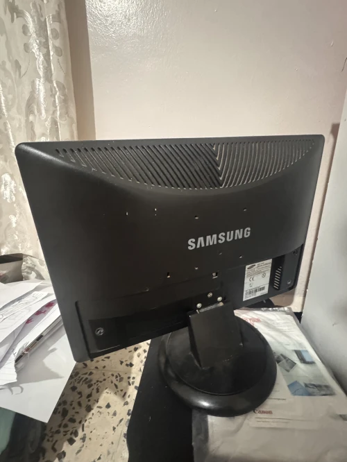 Écran moniteur SAMSUNG SyncMaster 931BW