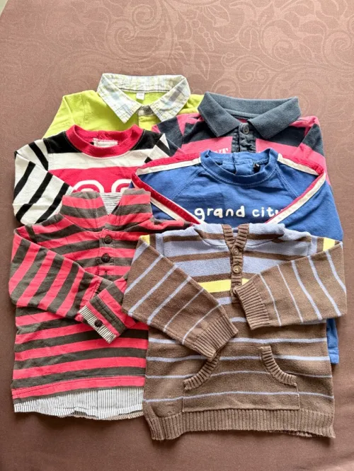 Vêtements bébé garçon de 0,3,6 mois neuf et très bonne occasion