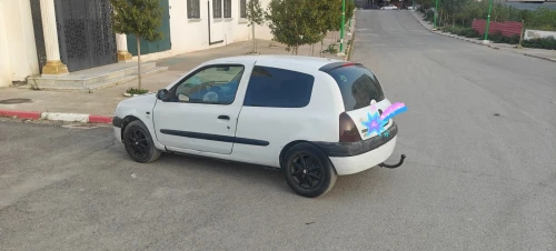 Renault Clio 1 2000 DEBZA