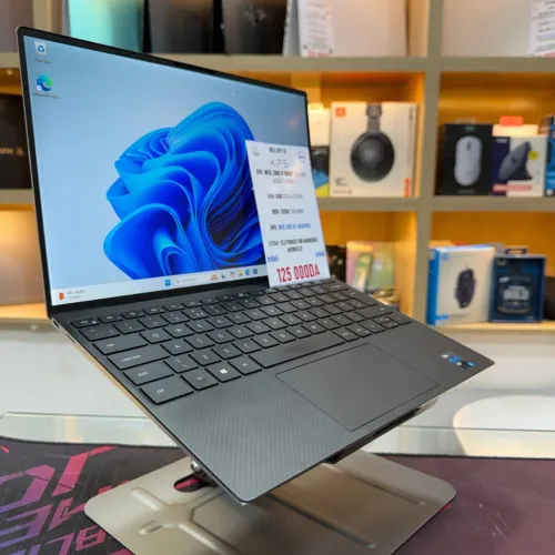 DELL XPS 13 I7 1185G7 16GB RAM 512GB SSD 