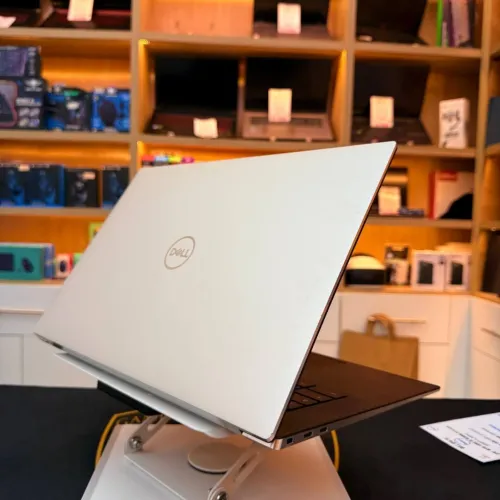 DELL XPS 15 I5 10300H 8GB RAM 512GB SSD ETAT 10/10