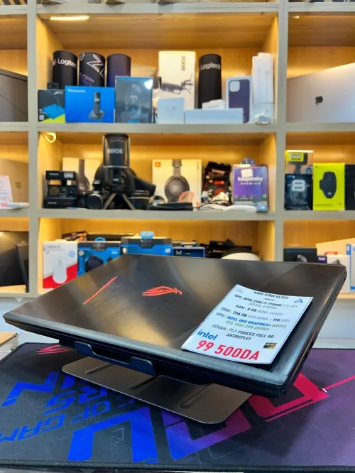 ASUS ROG STRIX I7 7700HQ NVIDIA GTX 1050 8GB RAM 256GB SSD+1TB HDD